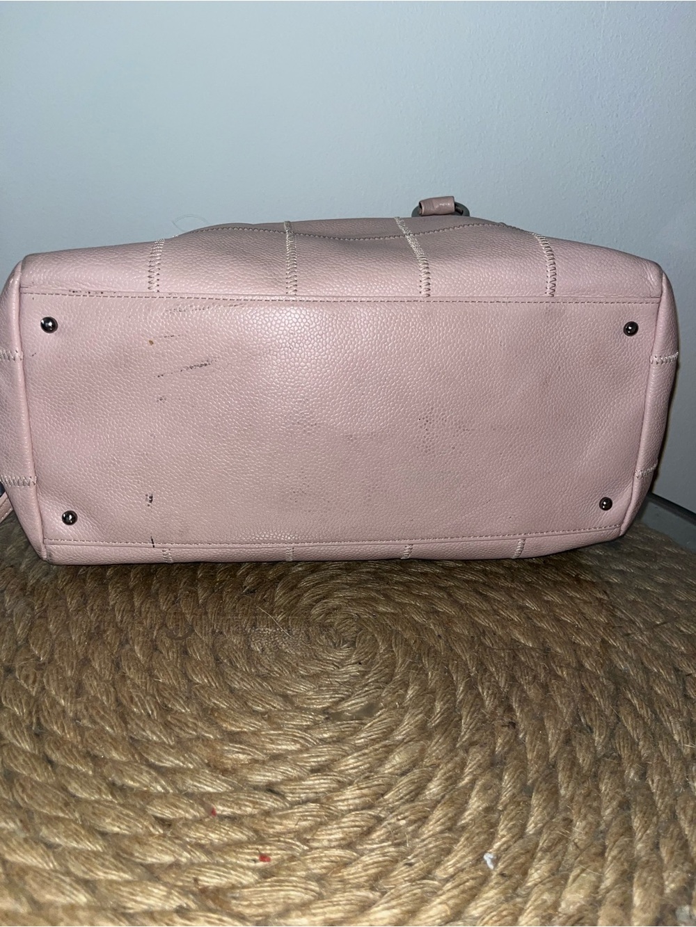 CHANEL Blush Quilted Leather Shoulder Bag with Silver-Tone Logo Bar - Picture 4 of 13